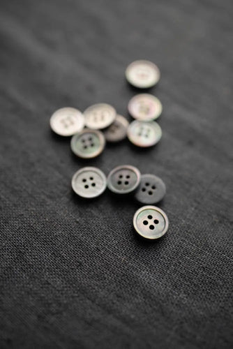 Pearly Lilac Button