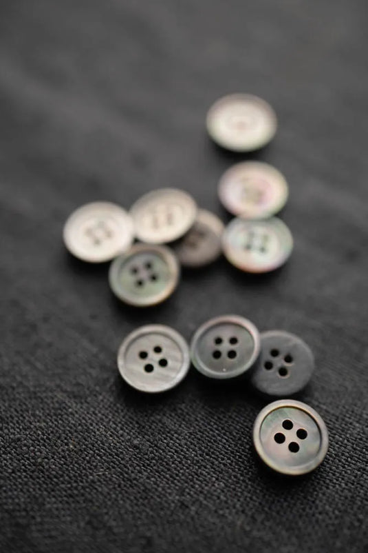 Pearly Lilac Button