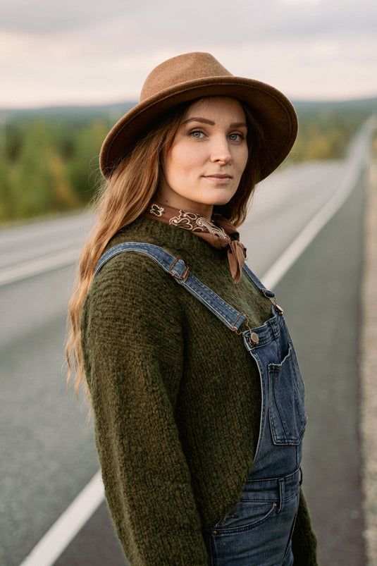 Unfolding Landscapes – 17 Knits for the Road