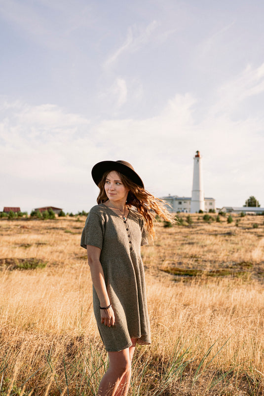 Unfolding Landscapes – 17 Knits for the Road