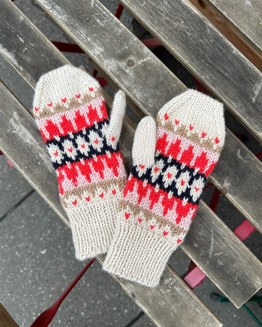 Celeste Mittens Pattern