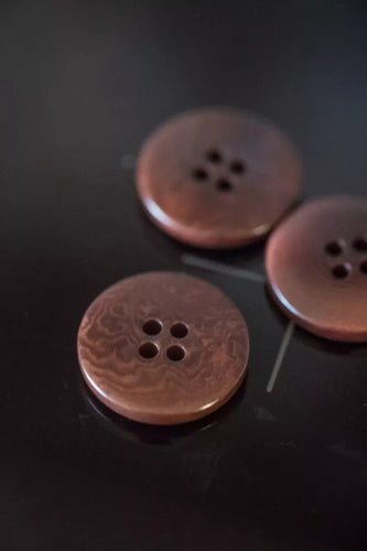 Corozo Button