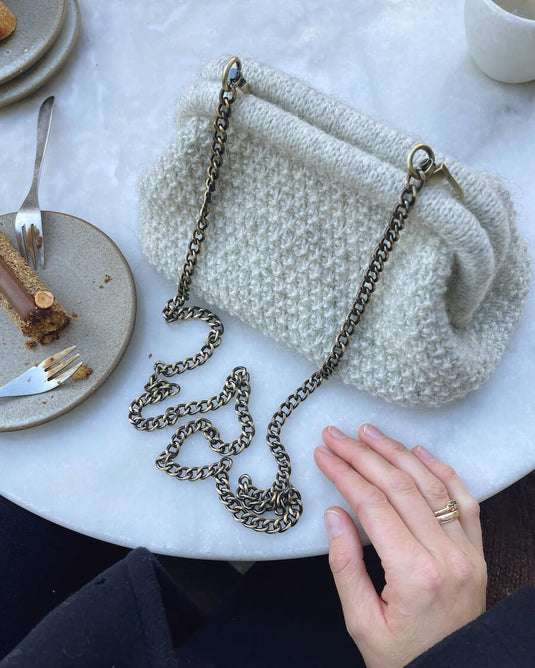 Winter Clutch Pattern
